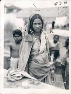 Dalit woman of Bombay according to Indian Caste System, 1942 - Unknown Author