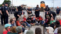 Filmmaker and clinical psychologist Jan Haaken talks about her documentaries on climate change resistors. Filmmaker and clinical psychologist Jan Haaken talks about her documentaries on climate change resistors with S.W. Conser on Words and Pictures on KBOO Community Radio.